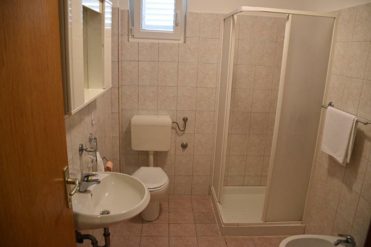 Apartamento Mauro Ražanac Exterior foto